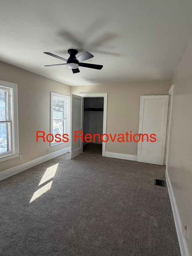 Building Photo - Three bedroom, 1 bath home