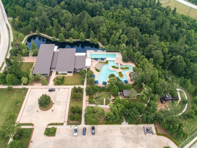 Building Photo - 28266 Emerald Bnd