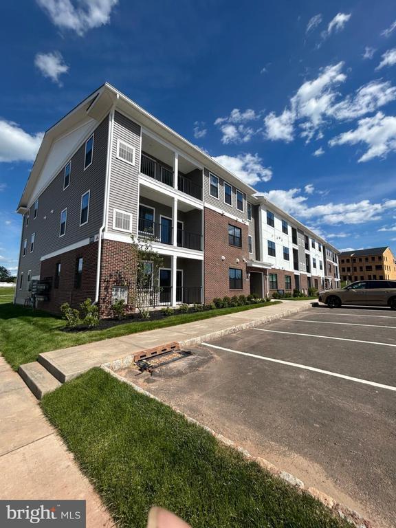 Building Photo - 2203 Jacob Francis Wy