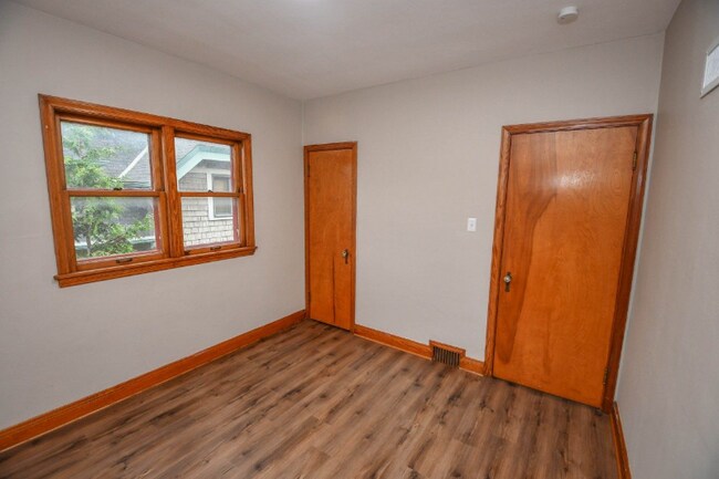 Building Photo - 3151 S Quincy Ave