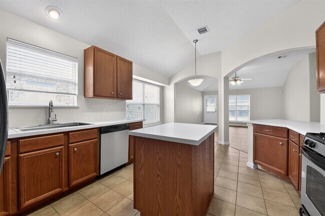 Building Photo - 11714 Bollinger Park Ct