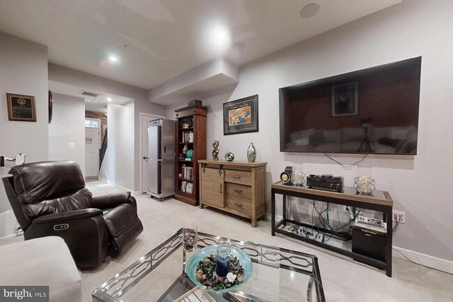 Building Photo - 950 Mississippi Ave SE