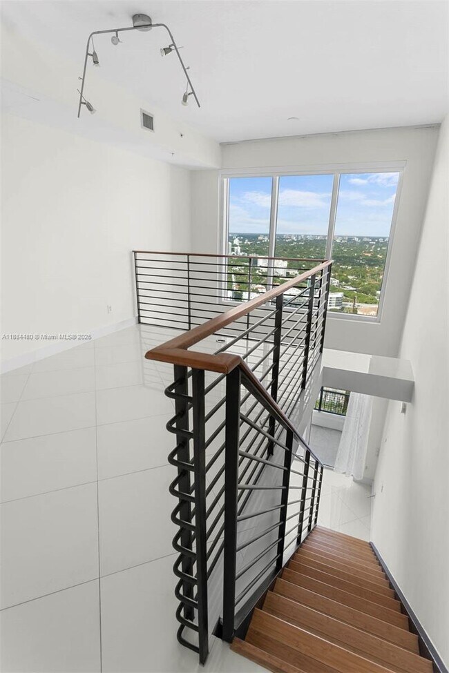 Building Photo - 60 SW 13th St