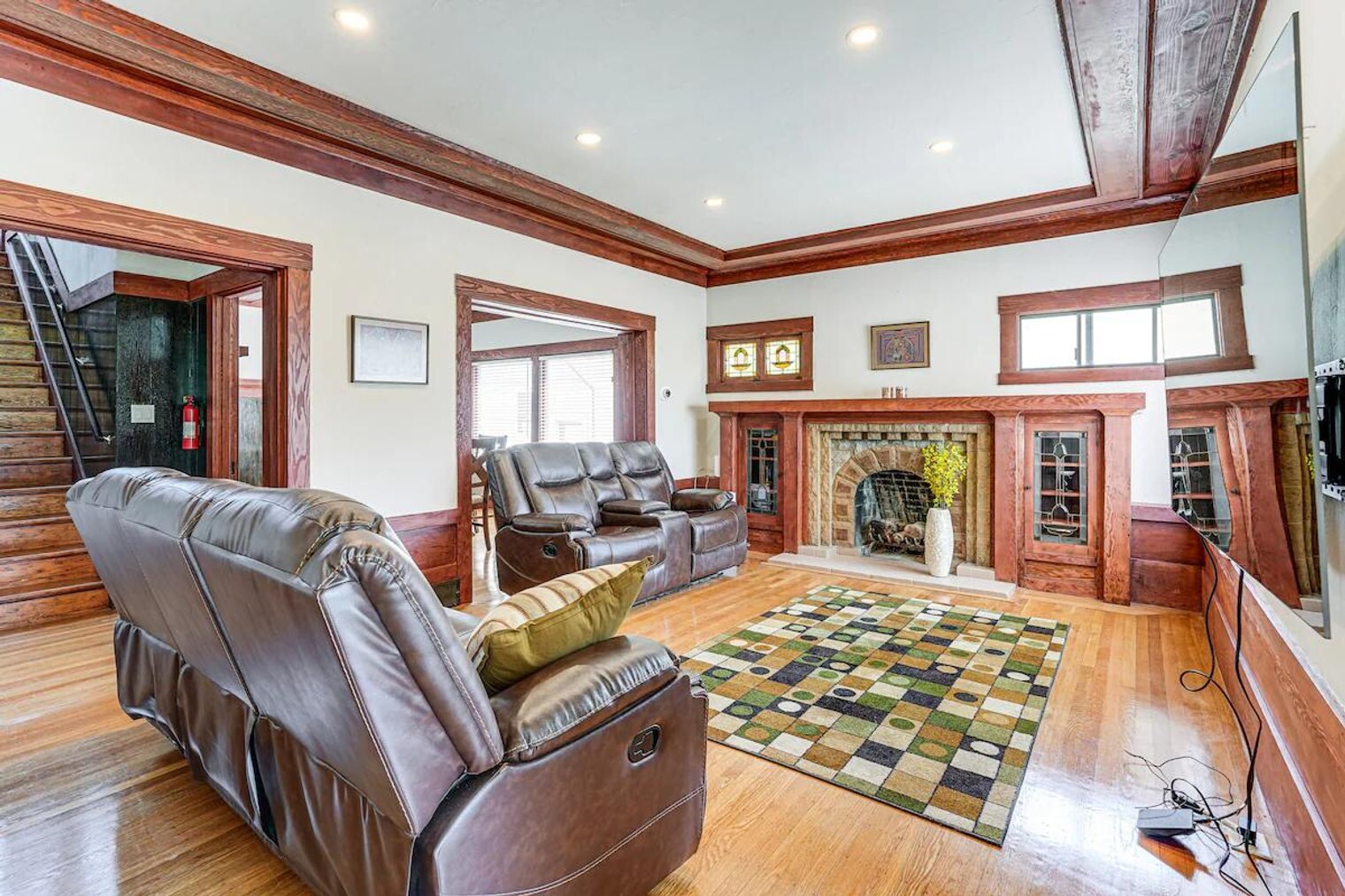 Building Photo - 1334 8th St