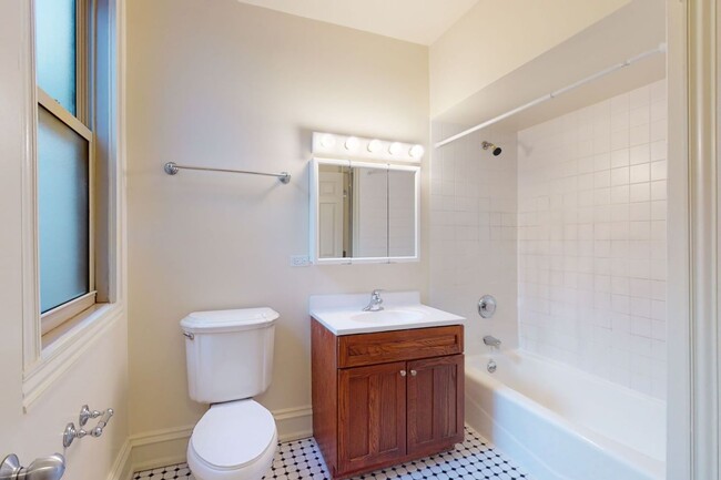 Bathroom - 5623 S. Dorchester