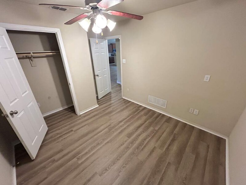 Building Photo - 6533 Sierra Madre Dr