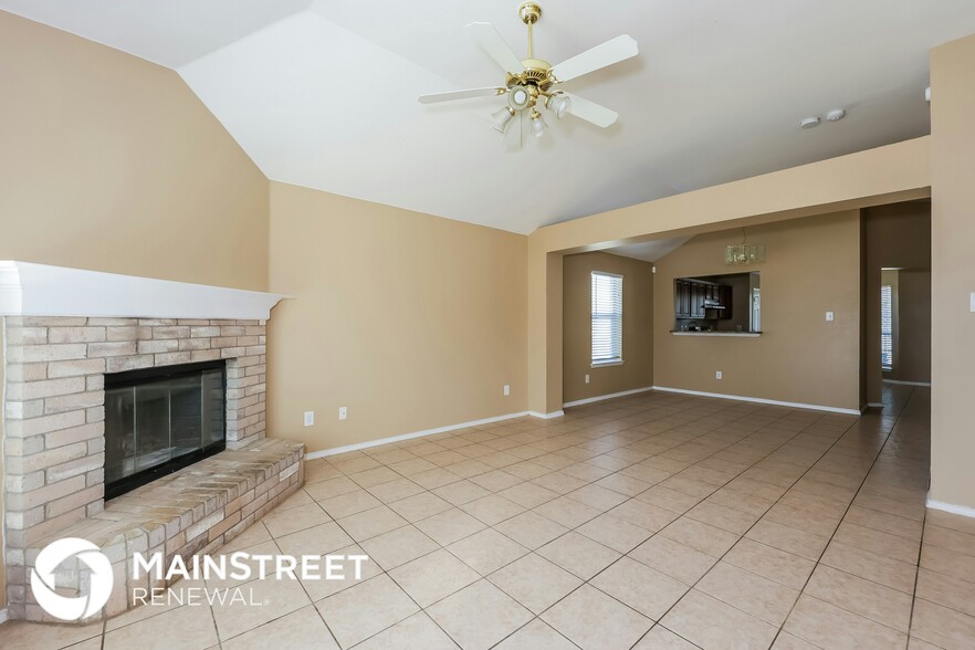Building Photo - 1244 Cleardale Dr