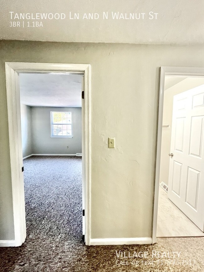 Building Photo - Spacious 3-BR Townhome in Dallastown Schoo...