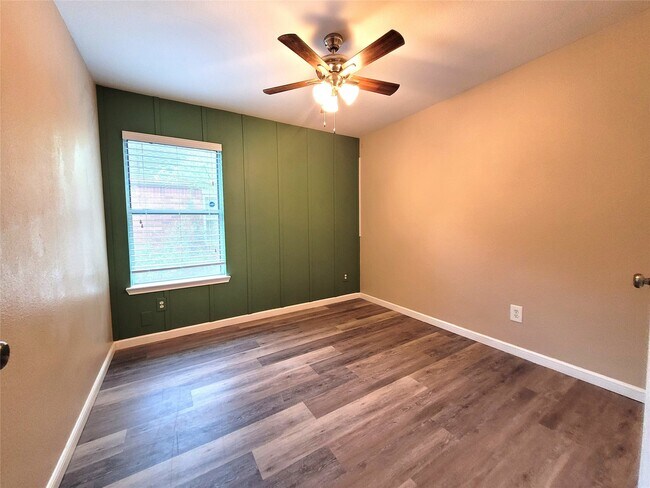 Building Photo - 3401 Wheatstalk Ln