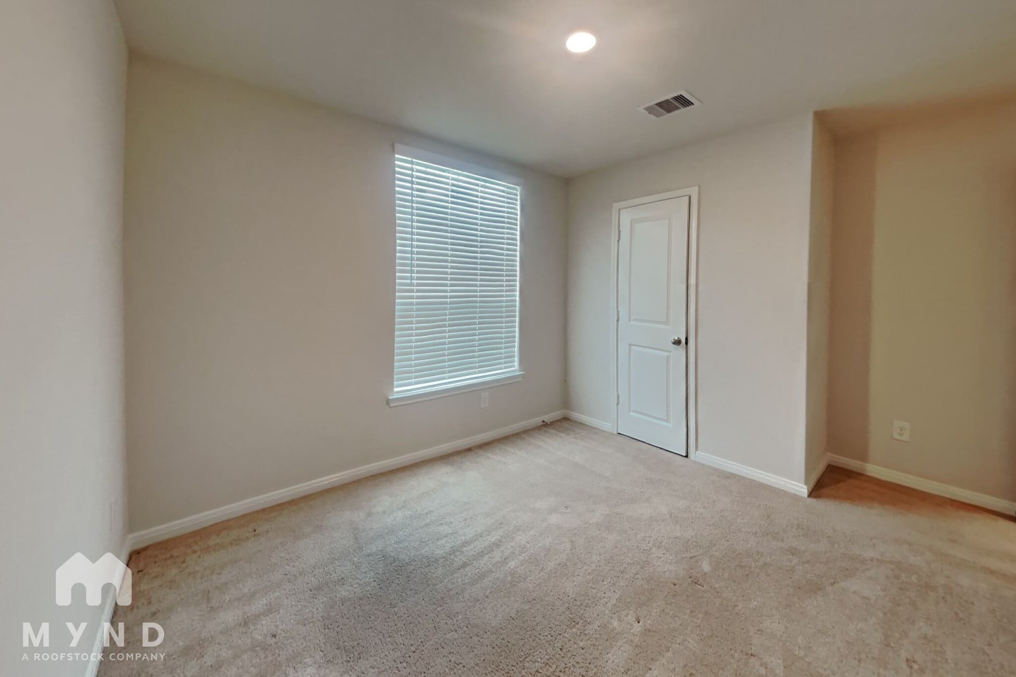 Building Photo - 10397 Sweetwater Creek Dr