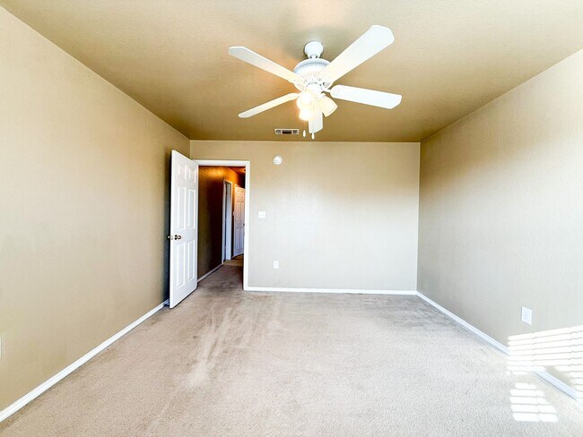 Building Photo - 1712 Ute Trail