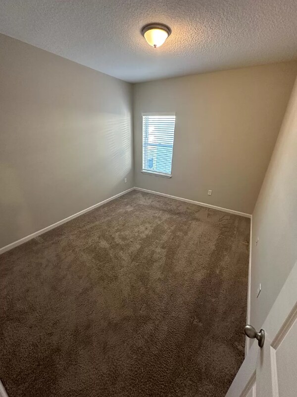 Building Photo - 96 Newton Ln
