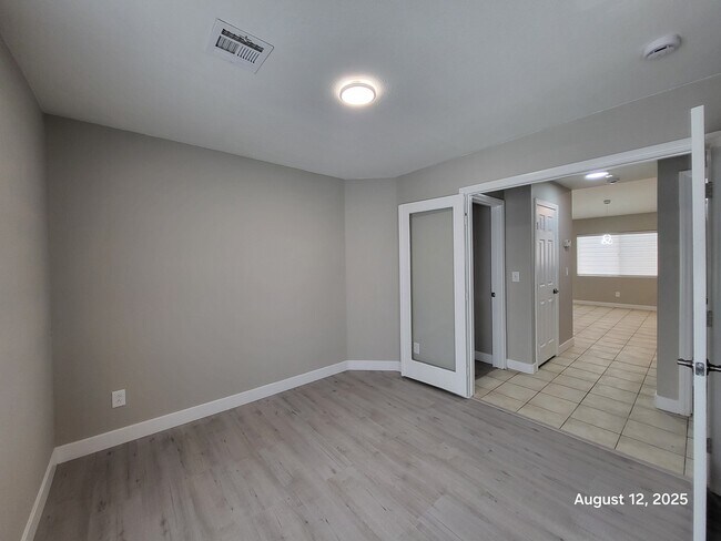 Building Photo - 5975 S Belcastro St