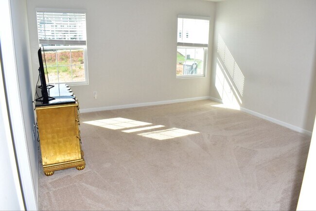 Building Photo - Charming 3BR Townhome in Greer