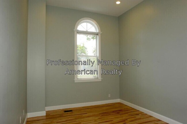 Building Photo - 303 Indiana Ave NW