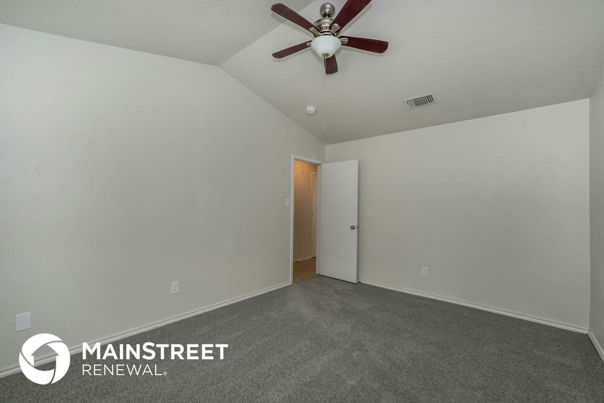 Building Photo - 3805 Big Leaf Ln