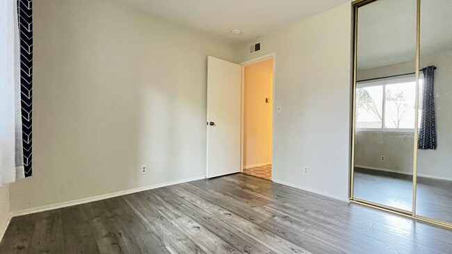 Building Photo - 2BD/1BA - Silicon Valley Charm: Stylish Co...