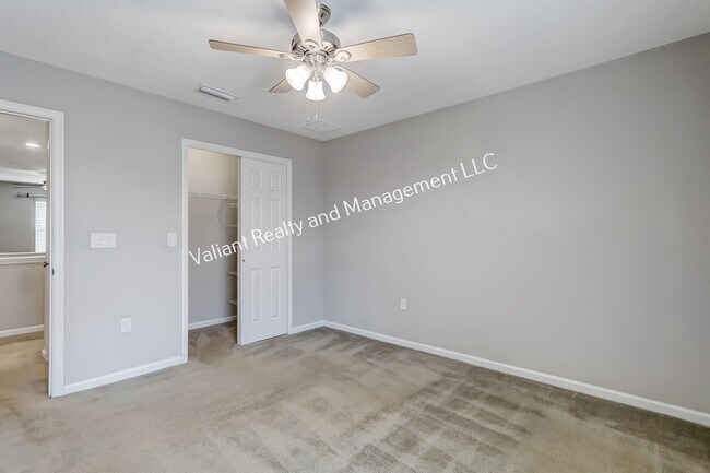 Building Photo - 1823 Tea Olive Ct