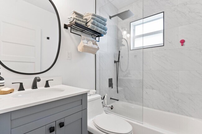 Building Photo - 101 NE 47th St