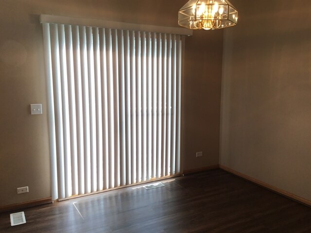 Building Photo - 11S524 Rachael Ct