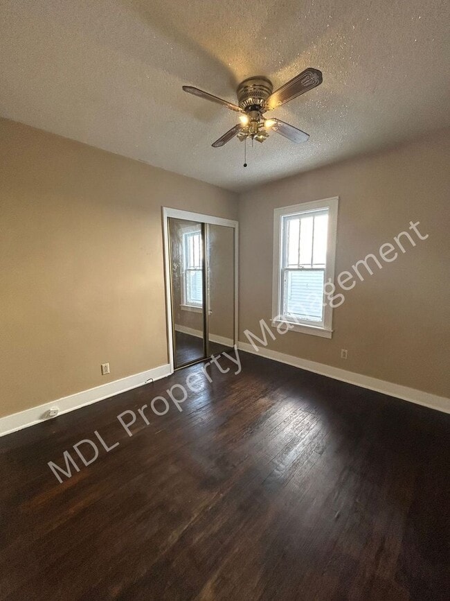 Building Photo - Charming 3 bedroom home available now!