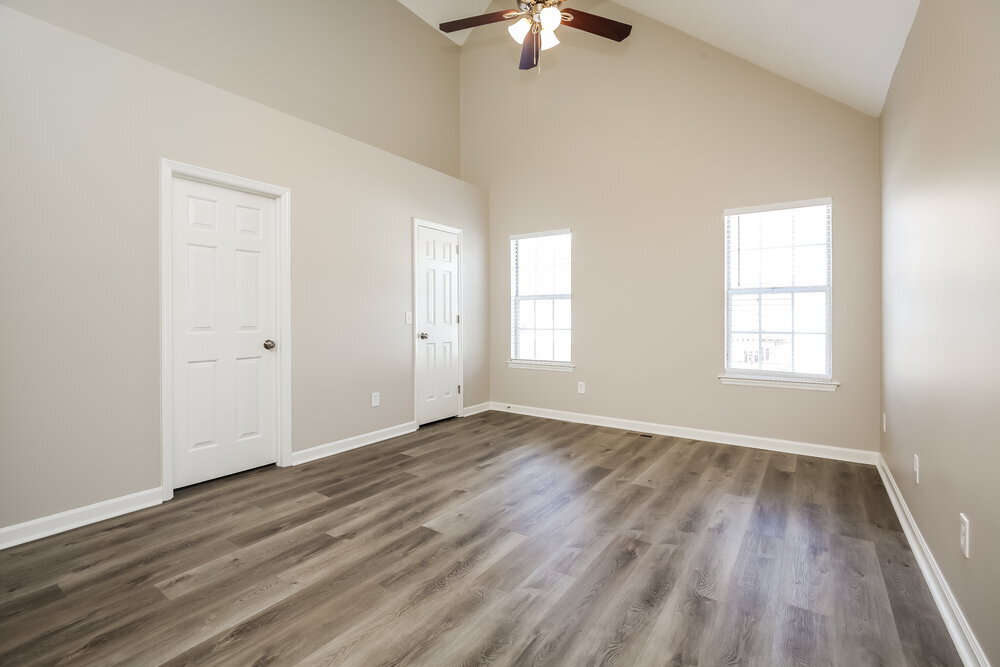 Building Photo - 125 Oak Leaf Dr