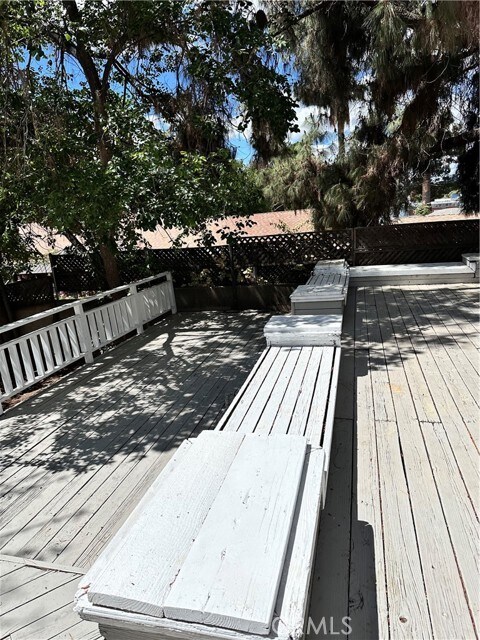 Building Photo - 2415 Mercedes Ave