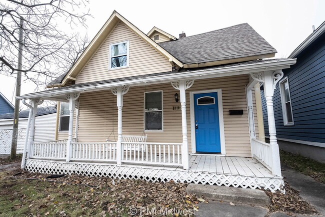 Building Photo - 1210 Dawson St
