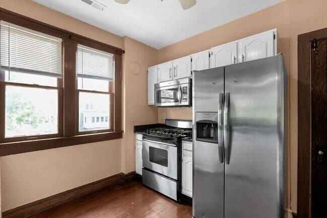 Building Photo - 366 Berkeley Rd