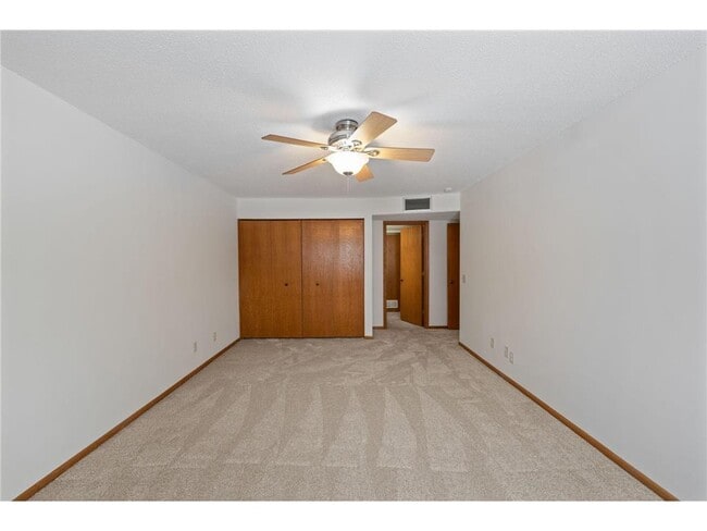 Building Photo - 7200 Cahill Rd