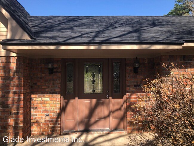 Building Photo - 3 br, 2 bath House - 203 Carriage Lane