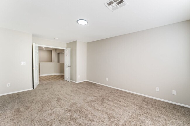 Building Photo - Modern Elegance Meets Spacious Comfort in a Unique Layout!