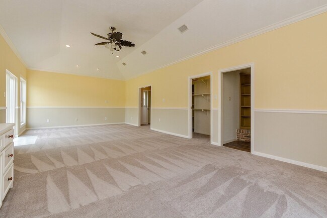 Building Photo - 1231 Creekford Cir