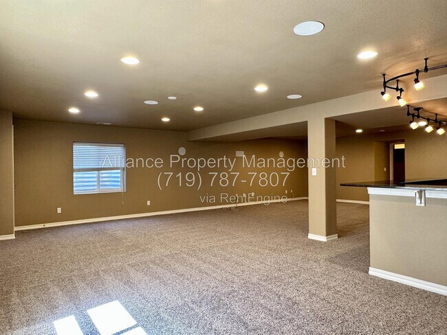 Building Photo - 2075 Bobcat Valley Ct