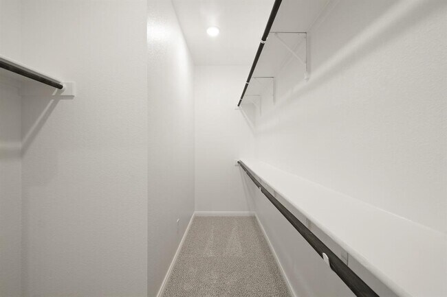 Building Photo - 242 Schrader Dr