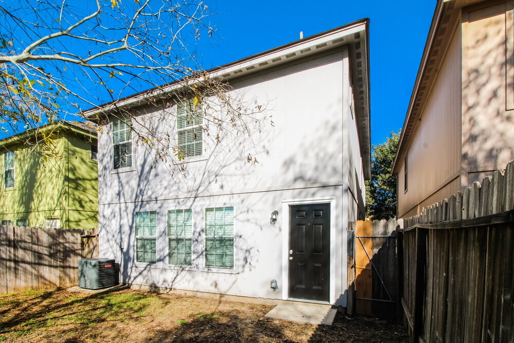 Building Photo - 4935 S Cancun