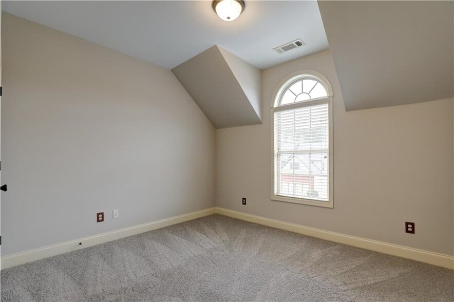 Building Photo - 1451 Primrose Park Rd