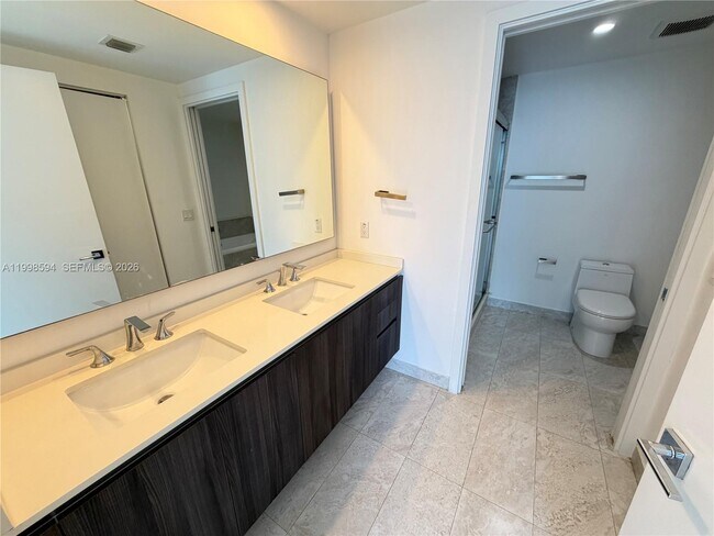 Building Photo - 488 NE 18th St