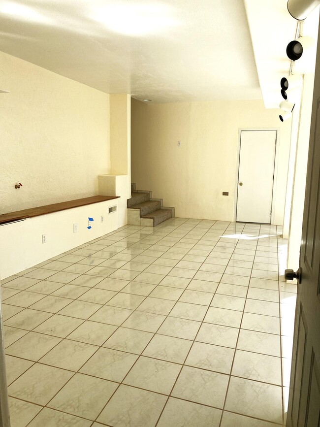 Building Photo - 88 Crestview Ln