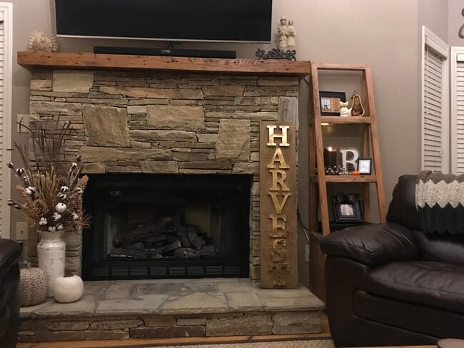 Building Photo - 103 Clary Ct