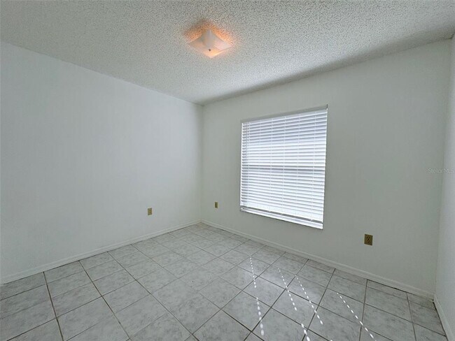 Building Photo - 11732 Cuxham Dr