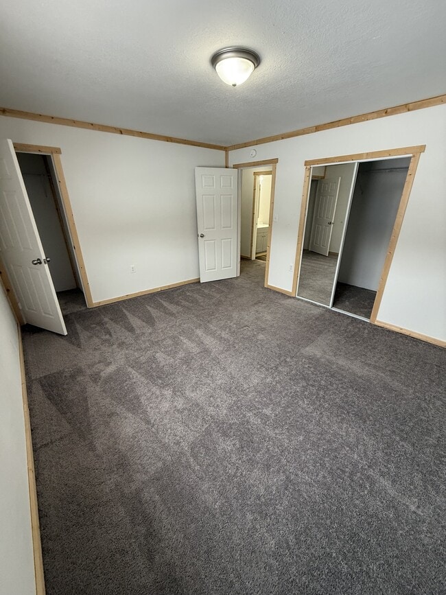 Building Photo - 2881 Elvira Ave