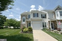 Building Photo - 33 Farmington Ct
