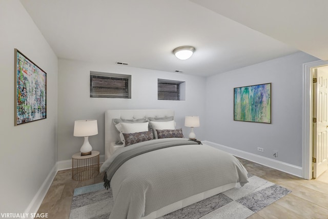 Building Photo - 320 W Evergreen Ave