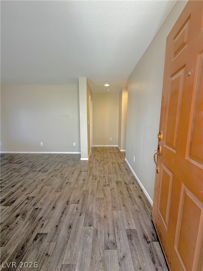 Building Photo - 5712 Viberti Ct