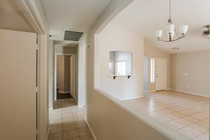 Building Photo - 13413 W Port Au Prince Ln