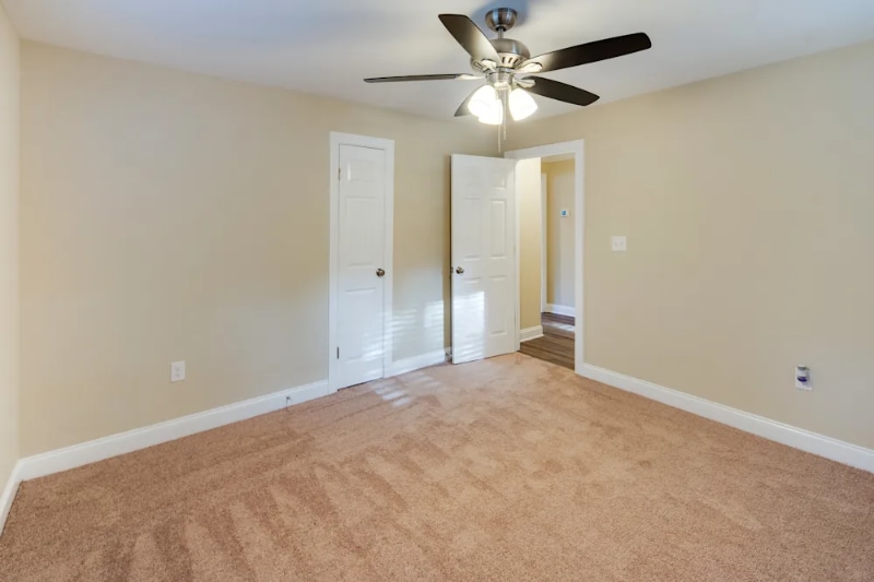 Building Photo - 1518 Lasalle St