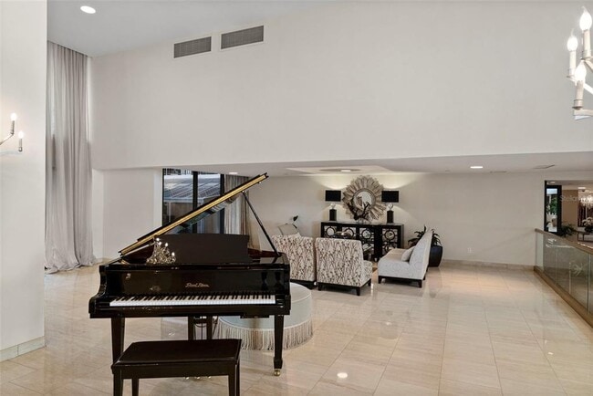 Building Photo - 3301 Bayshore Blvd