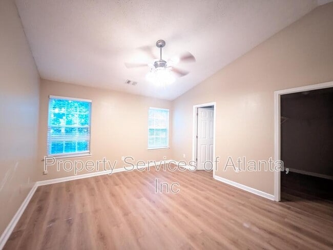 Building Photo - 518 Arbor Ridge Dr