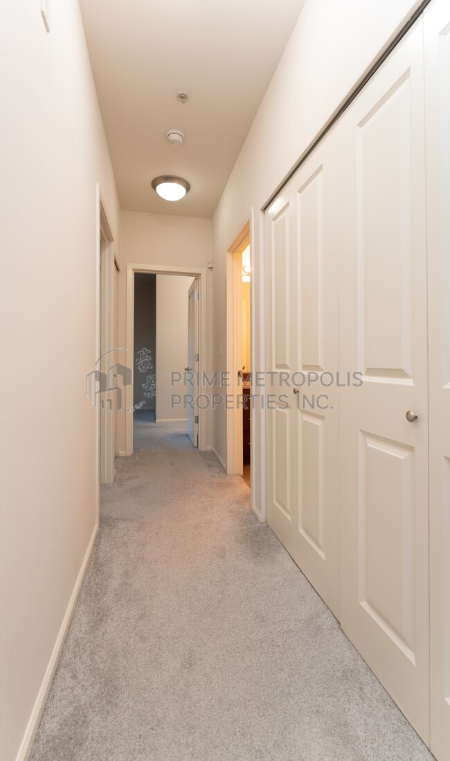 Building Photo - 21026 40th Pl S